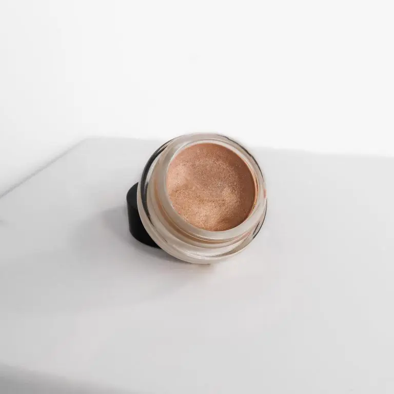 Withsimplicity Cream Luminizer In Rose Gold Organic Bunny 1517