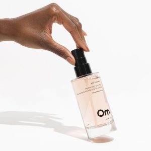 Om Organics Skincare Hydrating Face Mist in Pink Coconut