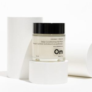 Om Organics Skincare Deep Conditioning Hair Mask in Coconut + Pracaxi